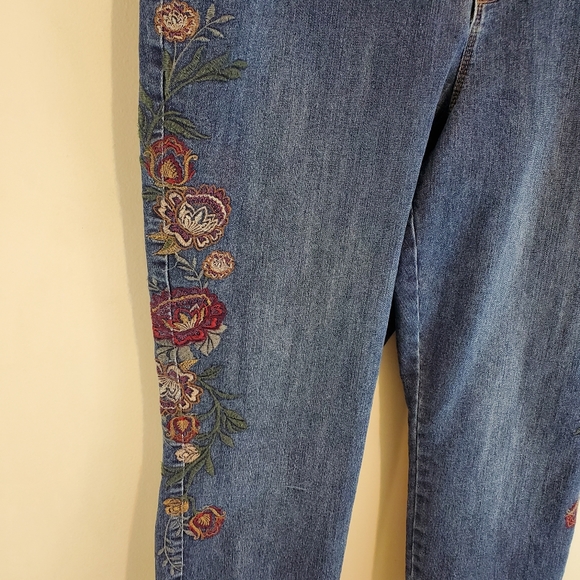 ➕️ Style & Company Curvy Skinny Leg - Picture 2 of 5